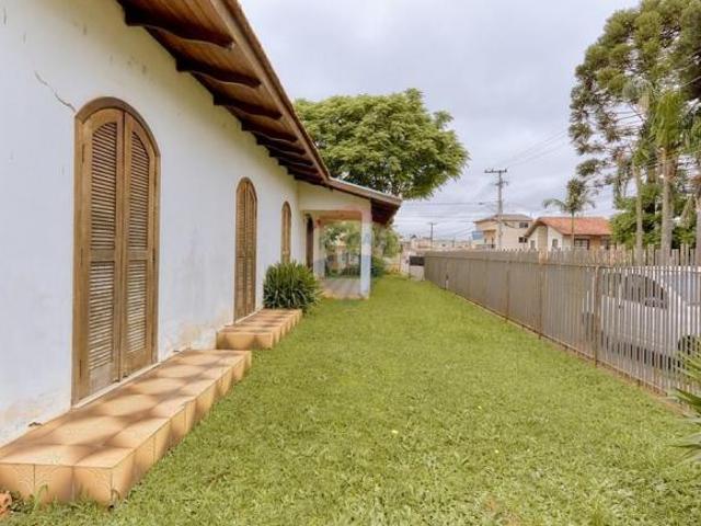 Casa com 3 Quartos e Amplo Terreno no Afonso Pena – São José dos Pinhais/PR