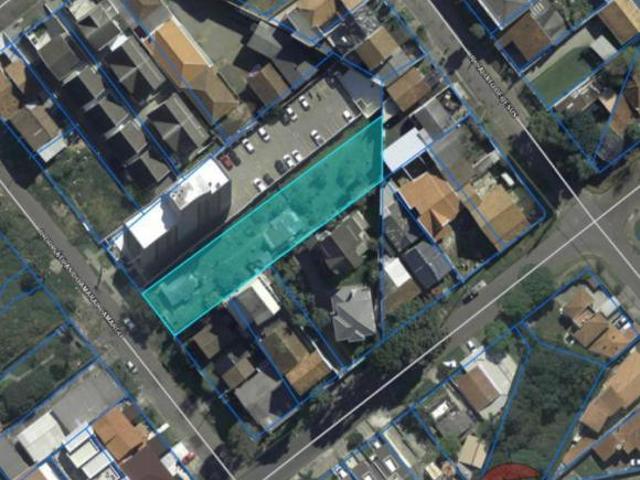 TERRENO ZR 4 COM BOA LOCALIZAÇÃO