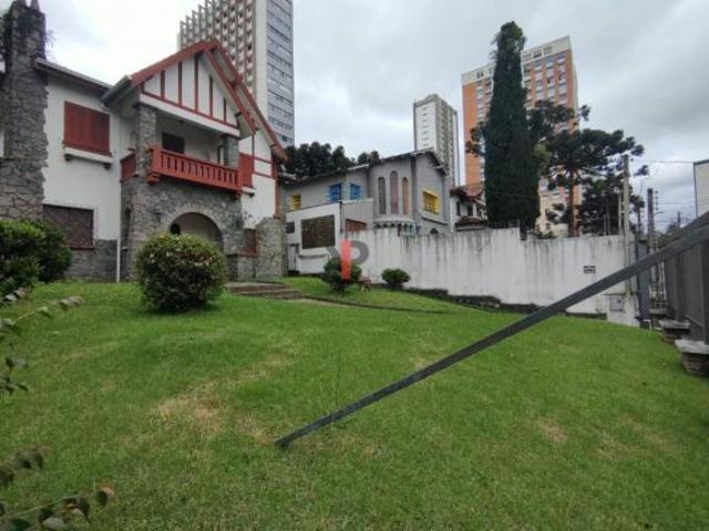 TERRENO ZR 4 ENTRE AS RUAS GENERAL CARNEIRO E XV DE NOVEMBRO 810 M2