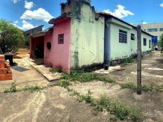 TERRENO,0 Dormitorio s bairro Jatobá