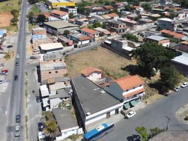 TERRENO 1440 M2 COMERCIAL