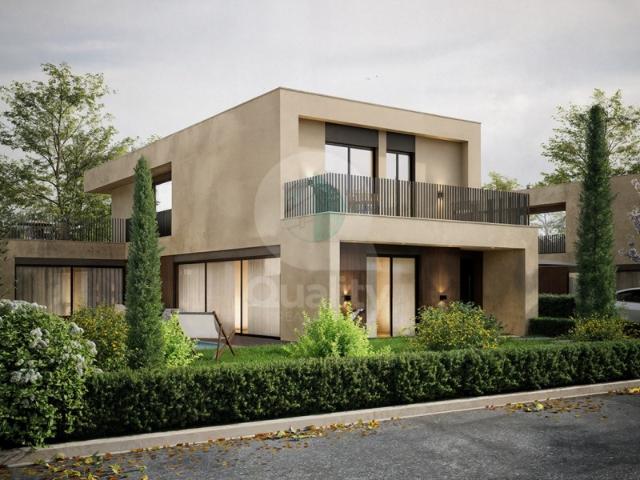 Terreno Rústico 17.000m² com PIP Favoravél para Hotel/ Projecto Turistico Sampaio Sesimbra