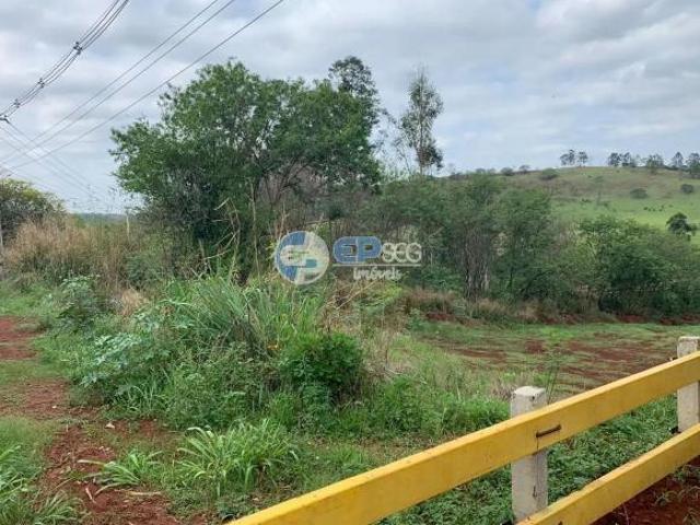 Terreno 1800 m² à beira da rodovia PR 862 no Contorno Norte de Ibiporã ao lado do cruzamento com a R