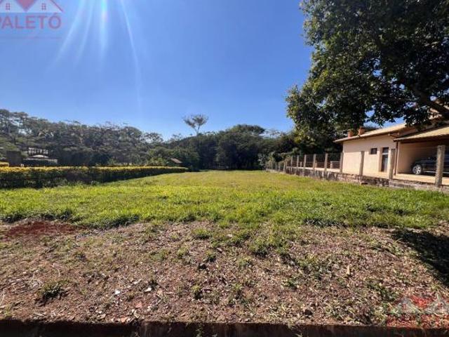 Terreno 1000 m² em condomínio fechado a venda na cidade de Porangaba interior de SP