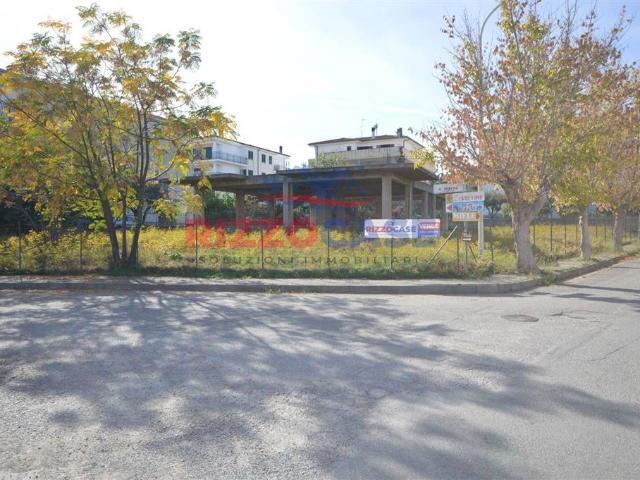 Terreno 1110mq
