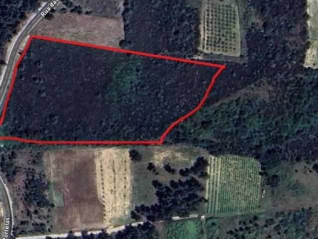 Terreno 11800m2 à Venda em Outeiro Seco, Chaves