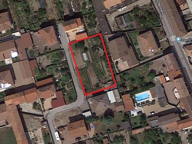Terreno 1226mq