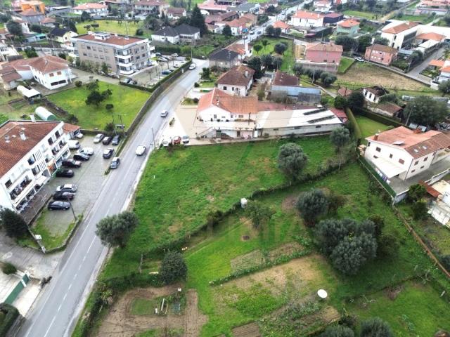 Terreno 1.238 m² c/PIP Aprovado | Correlhã, Ponte de Lima