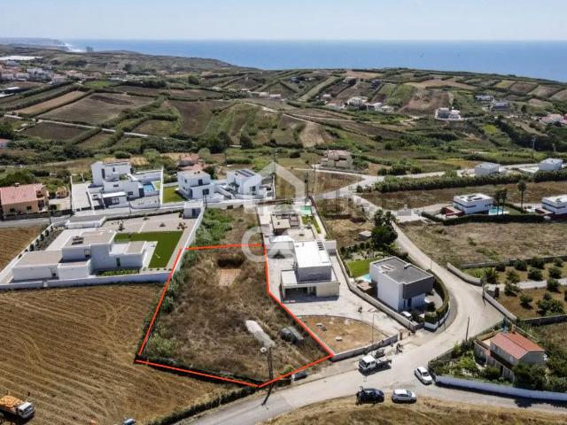 Terreno 1.326 m² na tranquila Santa Bárbara, Lourinhã, e com projeto aprovado