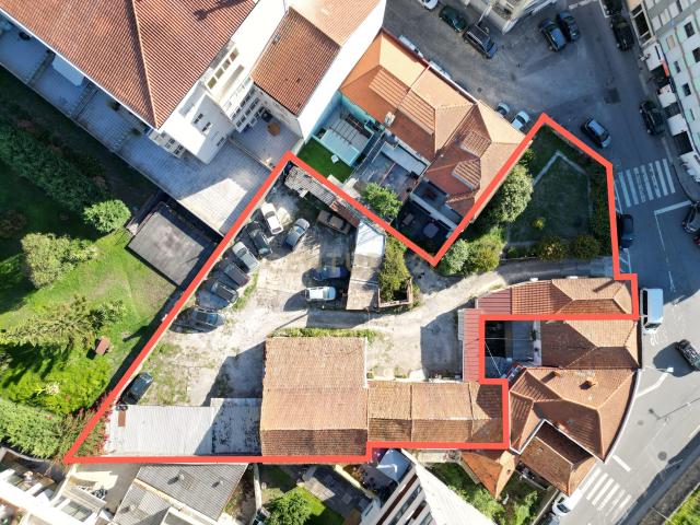 Terreno 1.600 m² de Construção no Porto com PIP | Projeto para 20 30 Frações