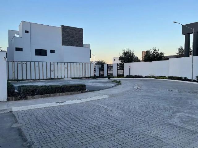 Terreno 268 metros Porto Cumbres Milan