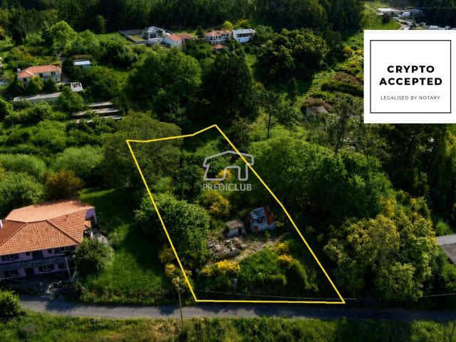 Terreno 2050 m2 Camacha