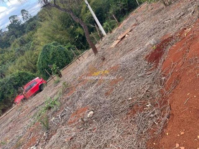 Terreno 2,5 km do Centro de Itatiaiuçu \Rua asfaltada \ Transporte público próximo