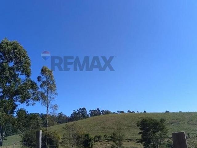 Terreno 3500 mts² no Bairro dos Moraes. Com estrutura para tanque de peixe e mina natural