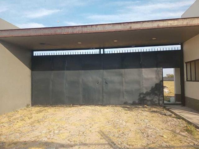 Terreno en Venta 15,000 m? en Nextipac, Zapopan ? Con Casa y Bodega