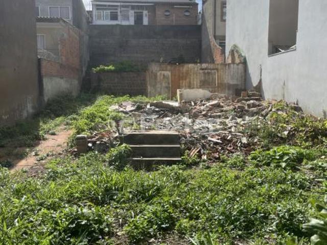 Terreno, 300 m², em Jardim Carvalho