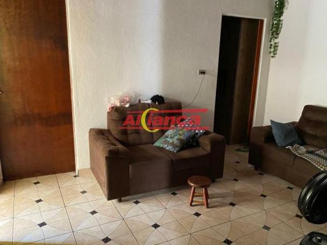 Terreno 300MTS com casa Linha de trem a 10 minutos