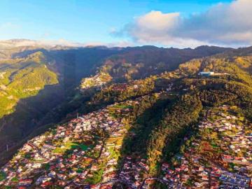 Terreno 32,6 ha estratégico para desenvolvimento de hotéis, resorts e turismo Funchal, Madeira