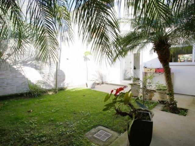 Terreno 450m2 com área gourmet churrasqueira banheiro garagens piscina