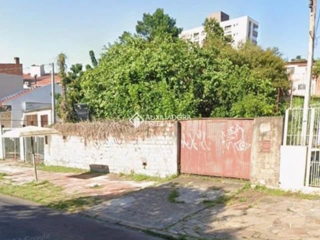 Terreno, 470 m², no bairro Jardim Lindóia com PROJETO APROVADO na melhor localização