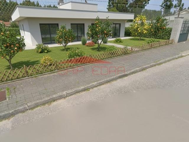 Propriedade com 4.000 m² junto à Pateira de Fermentelos O Refúgio Perfeito