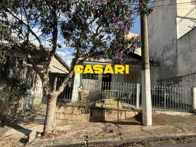 Terreno 500m² à venda próximo à Avenida Álvaro Guimarães com fácil acesso à Via