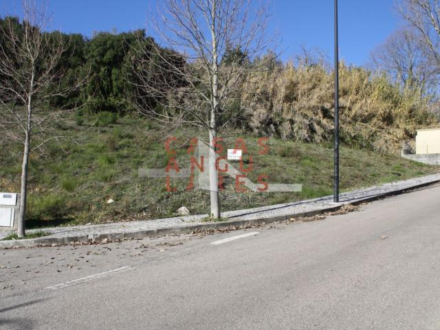 Terreno | 666,52 m2 | Tomar