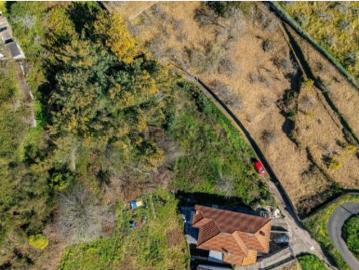 Terreno 690m² Refúgio Tranquilo a Passos do Centro da Camacha