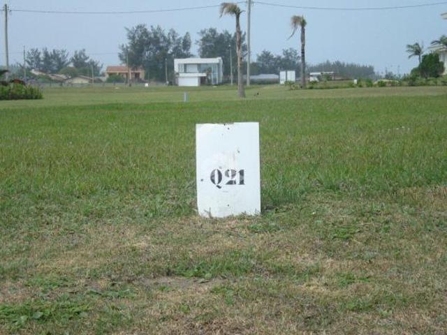 Terreno 600m² privativos, beira mar, em condomínio fechado em Torres