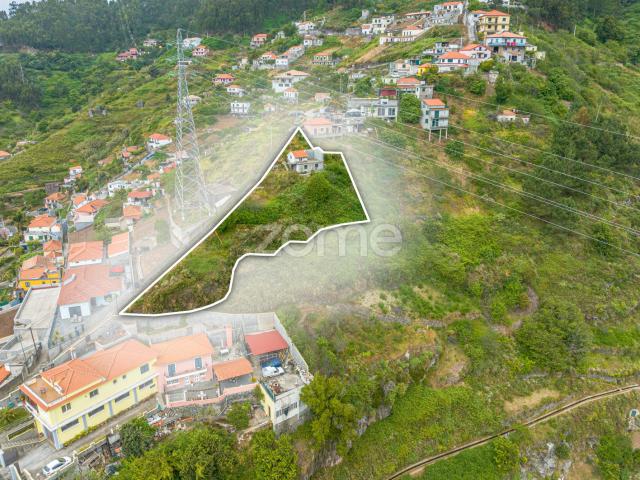 Terreno | 885m2 | Vista Panorâmica | Estreito de Câmara de Lobos