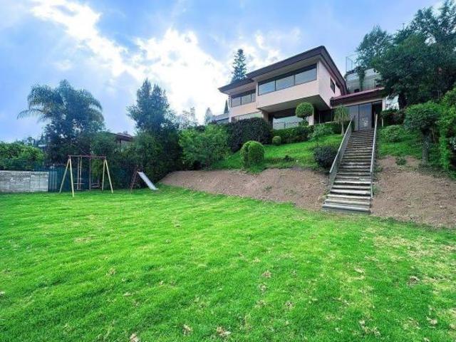 Terreno 800 m² con Vista Abierta y Jardín Plano — Bosques de Las Lomas