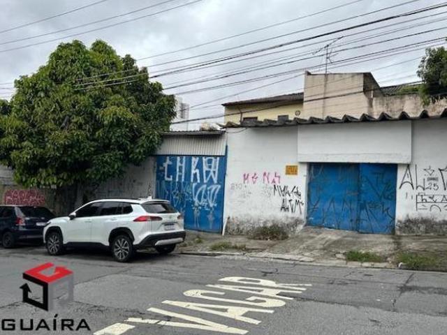 Terreno/casas com 300m², com 3 casas 4 vagas na Saúde!