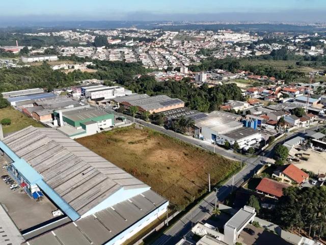Terreno/Área no Itália de 6925.95 m²