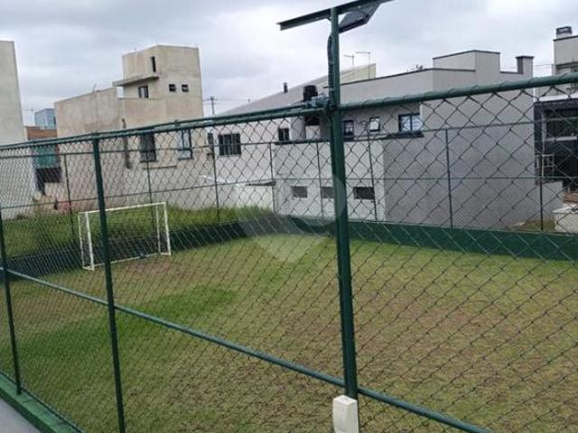 Terreno/Lote Condomínio Fechado Campo De Santana