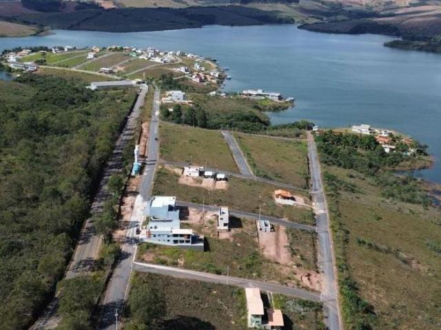 Terrenos á venda no Balneário Riviera Real