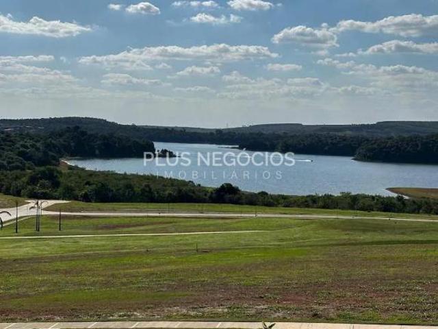 Terrenos à Venda Portofino Piedade/SP 1.100m² a 2.500m²