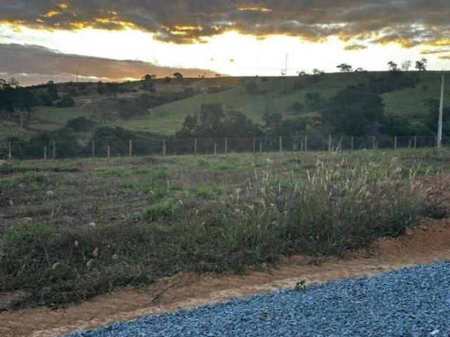 Terrenos à venda, 500 m² à partir de R$ 83.900 Pompéu/MG