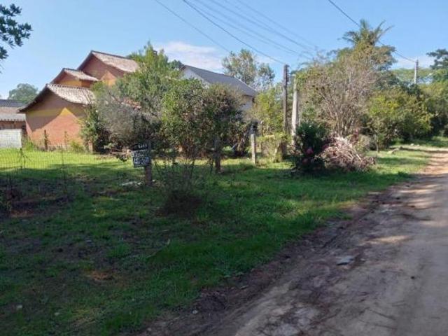 Terrenos bem localizados em Itapuã