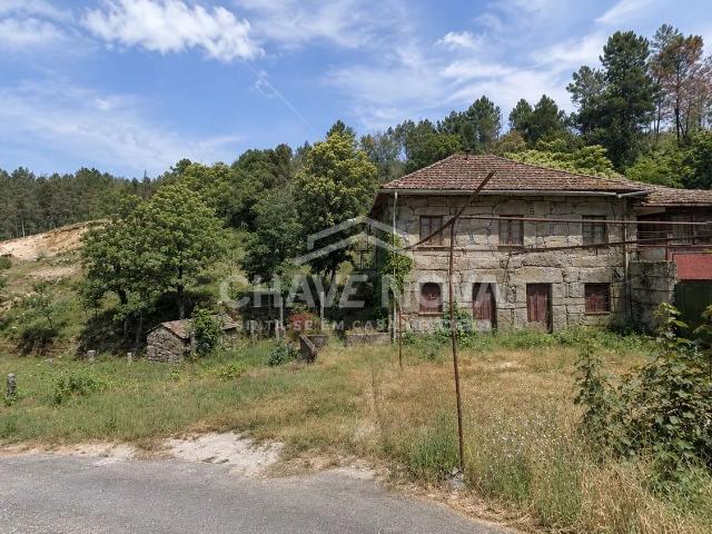 Terrenos com casa rustica OPORTUNIDADE DE INVESTIMENTO | BORNES DE AGUIAR – VILA POUCA DE AGUIAR
