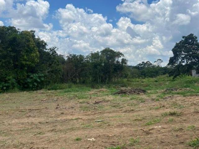 Terrenos com Lago, Playground e Academia ao Ar Livre