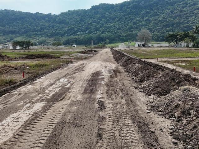 TERRENOS EN VENTA $85,000 A ESPALDAS FRACC. MONTECARLO DE 105 M2. TEPIC.NAYARIT. A 5 6 MINUTOS DE AV. ZAPOPAN. ENTREGA INMEDIATA