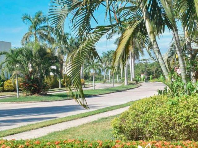 Terrenos en Venta Cluster 3 Fracc. Real Campestre Villahermosa