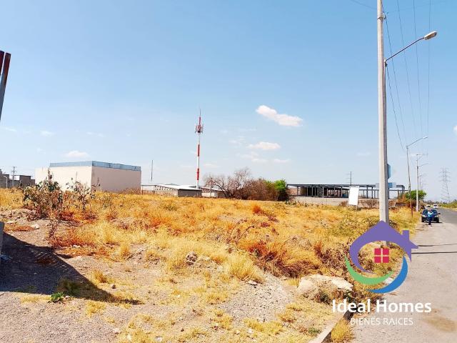 Terrenos en Venta en Corregidora ideales para Plazas Comerciales, Moteles o Bidegas