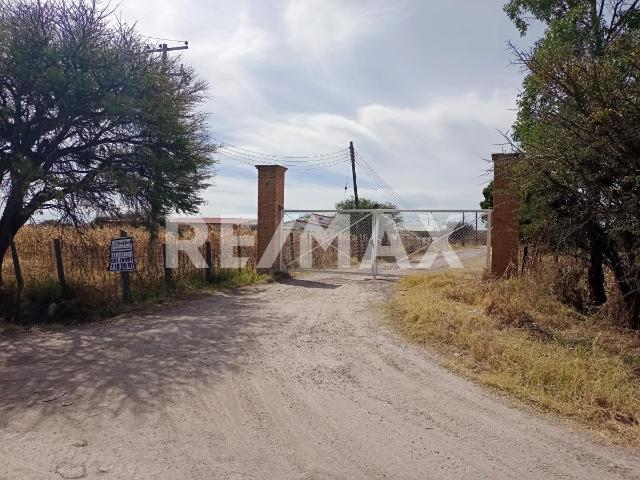Terrenos en Venta en Fraccionamiento Campestre Los Chirimoyos