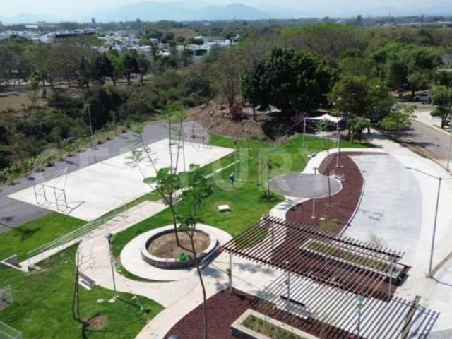 Terrenos en esquina Venta en Fracc. Rdcial Jardines de Santa Barbara, Colima