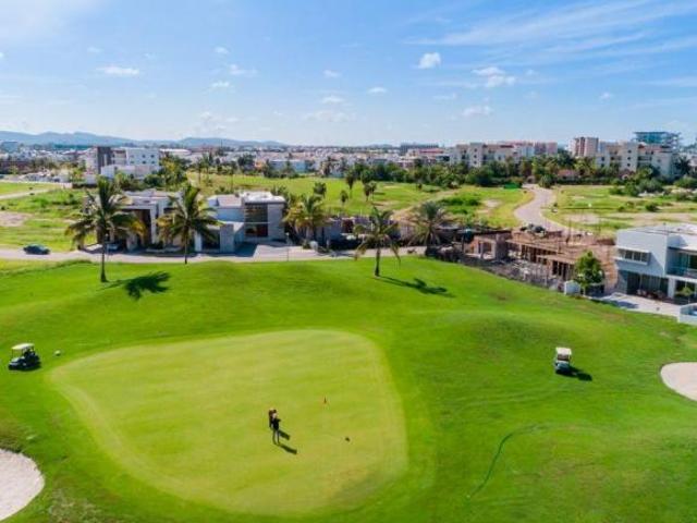 Terrenos en Marina Mazatlán Campo de Golf desde 270 m2 en Preventa