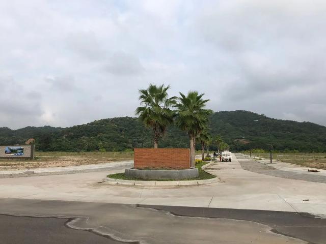TERRENOS EN RESIDENCIAL PUNTA DORADA