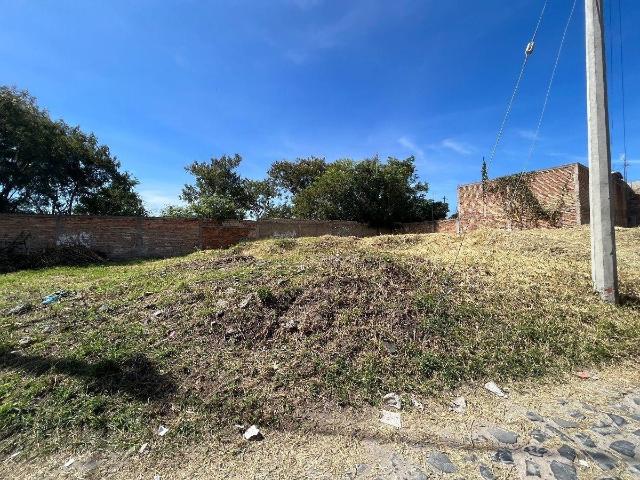 Terrenos Estrat?gicamente Ubicados a dos cuadras de Av. Juan Gil Preciado