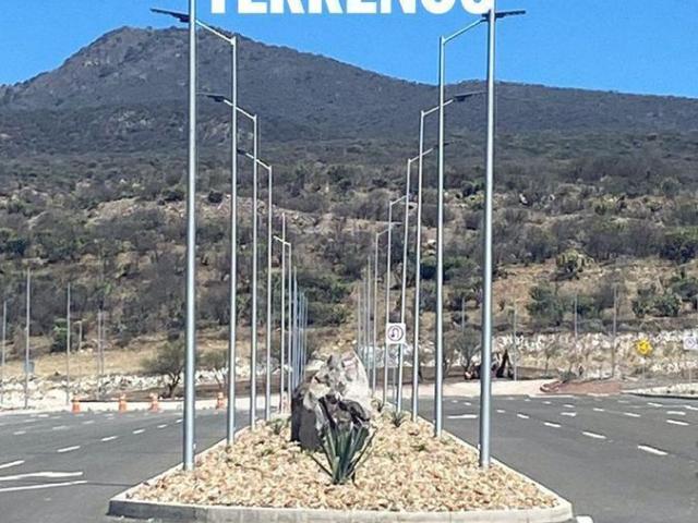 Terrenos Industriales en Venta 16,000m2 cerca del Parque Industrial Queretaro GPS