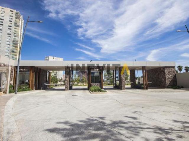 Terrenos residenciales en venta en Bórea Residencial, Valle Real, Zapopan Jal